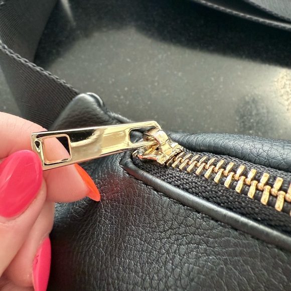 Fawn Design - The Fawny Pack - Black Crossbody Bag - Picture 8 of 10